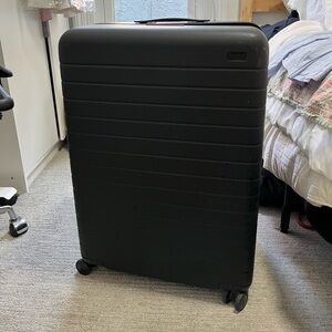 away large suitcase. used once!